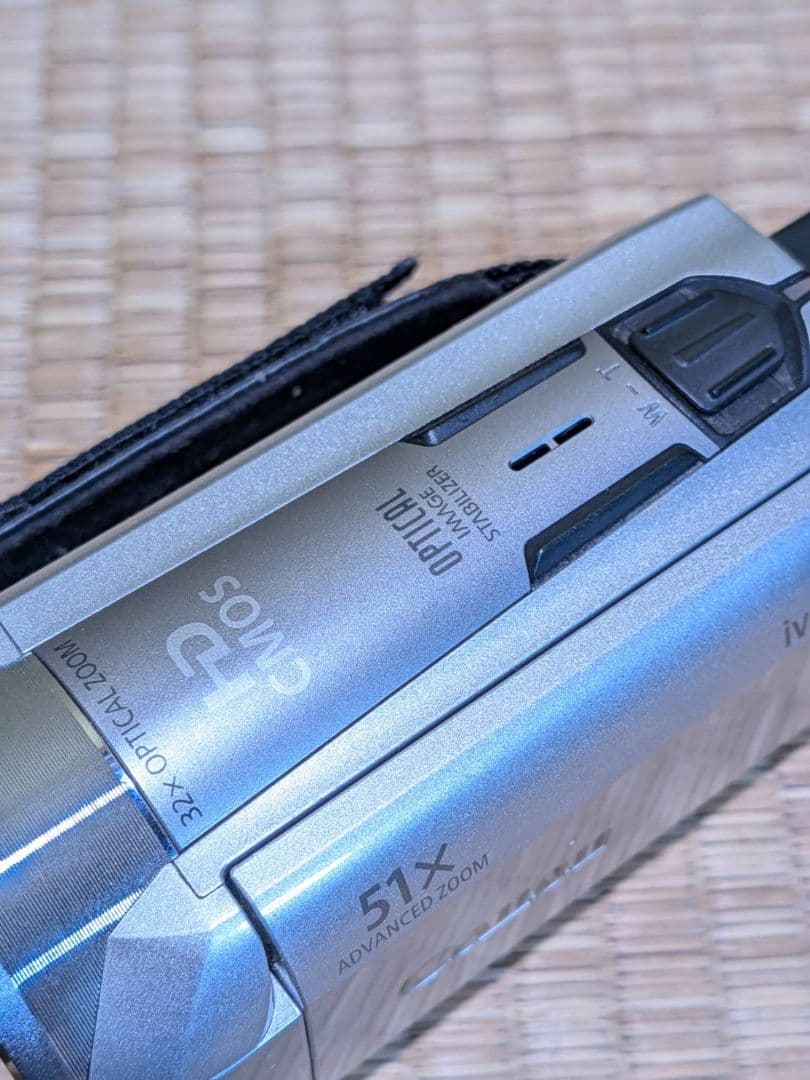 キヤノン iVIS HF R31 シルバー フルHD 32GB ACアダプター付