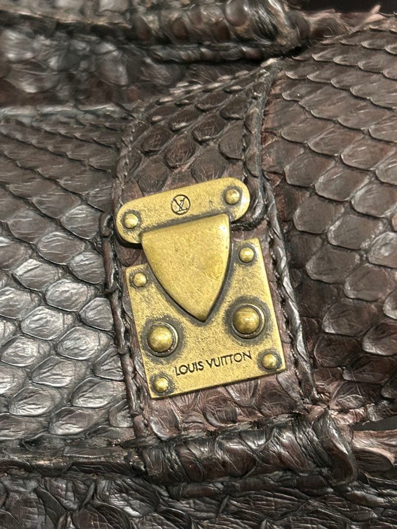 LOUIS VUITTON スネークスキン　モカシン　シューズ