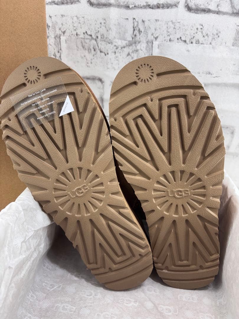 【新品未使用】✨UGG クラシック　ウルトラミニ　チェスナット　25cm アグ