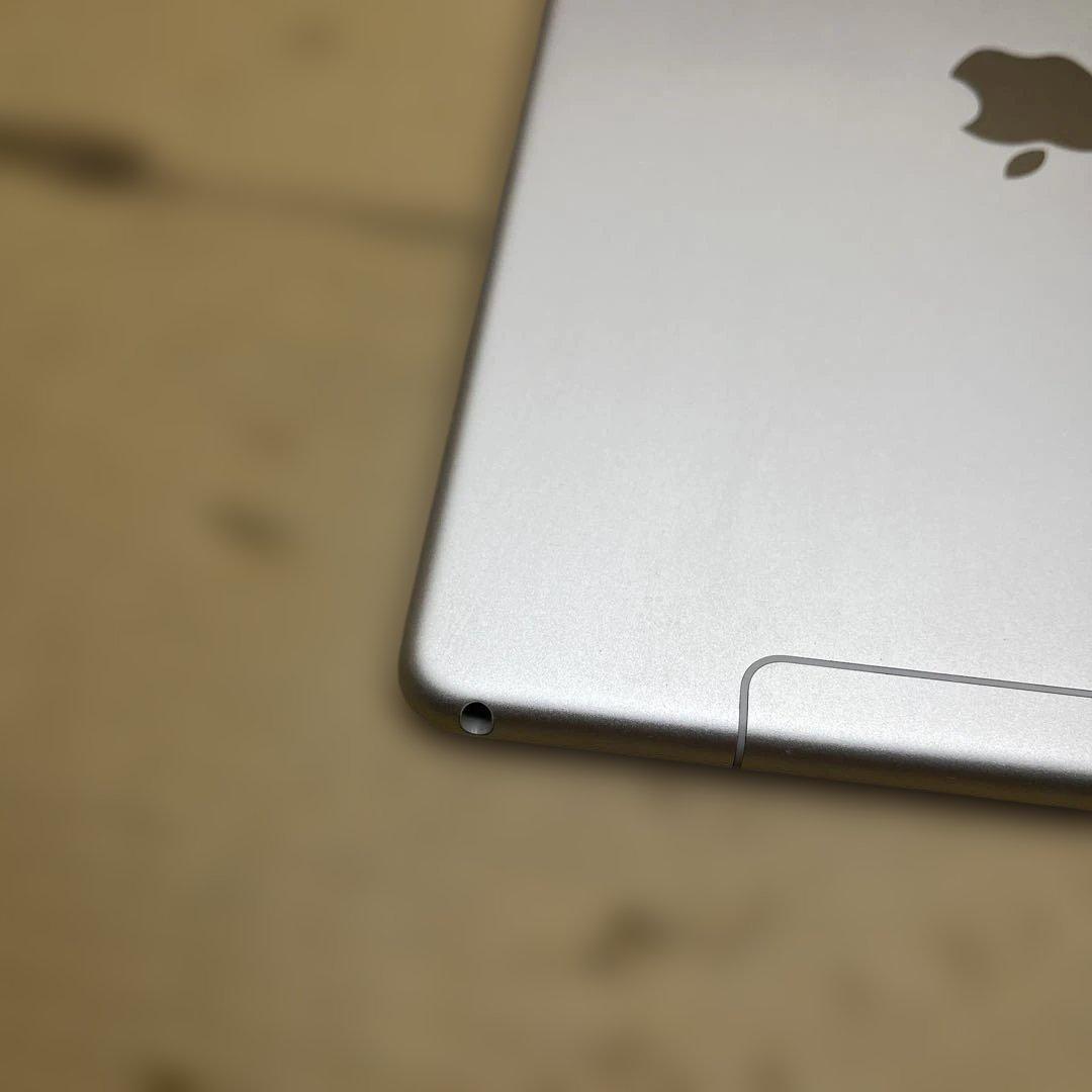 r*u様 iPad Air第3世代/64GBWi-Fiモデル シルバー