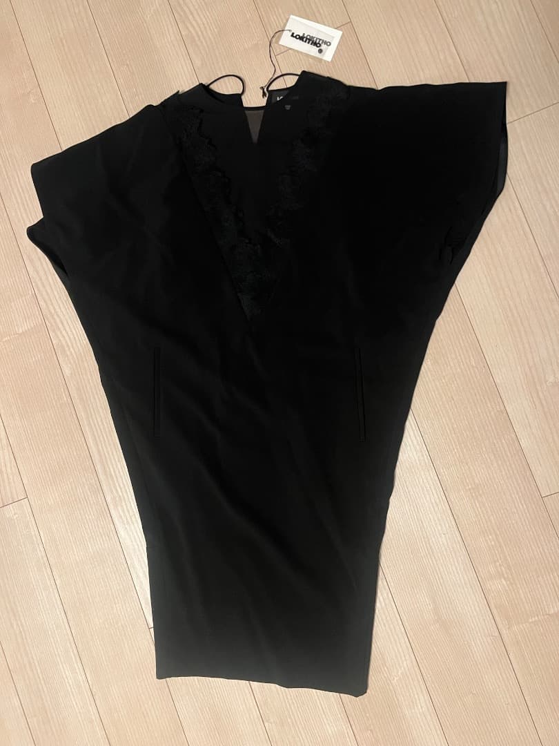 ロキトLaced V-neck dressサイズ1未使用タグつき定価41800円