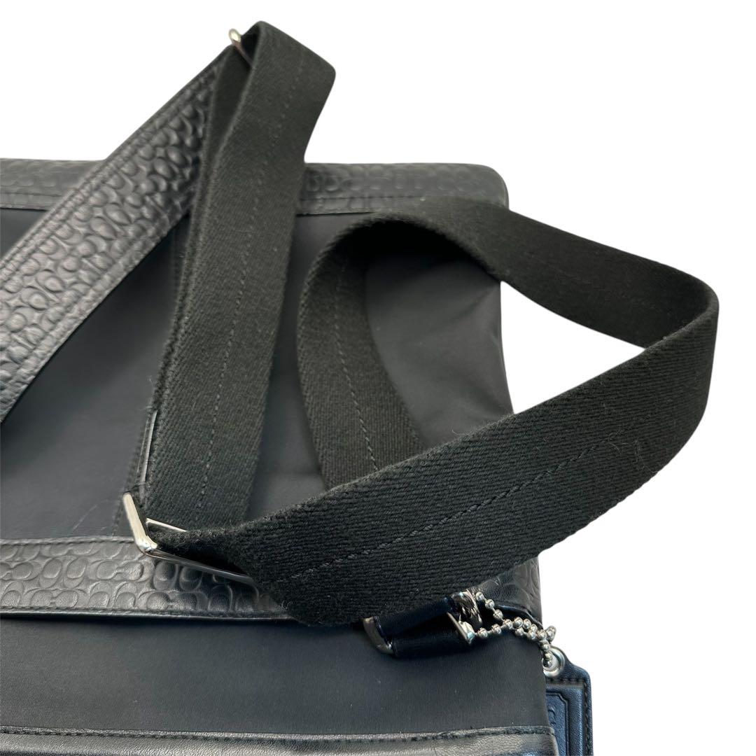 COACH　ショルダーバッグ　ミニシグネチャー　ナイロン　F70325
