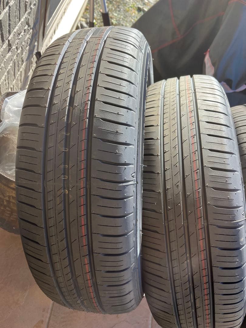 ダンロップ　ENASAVE EC300+ 195/65R 15