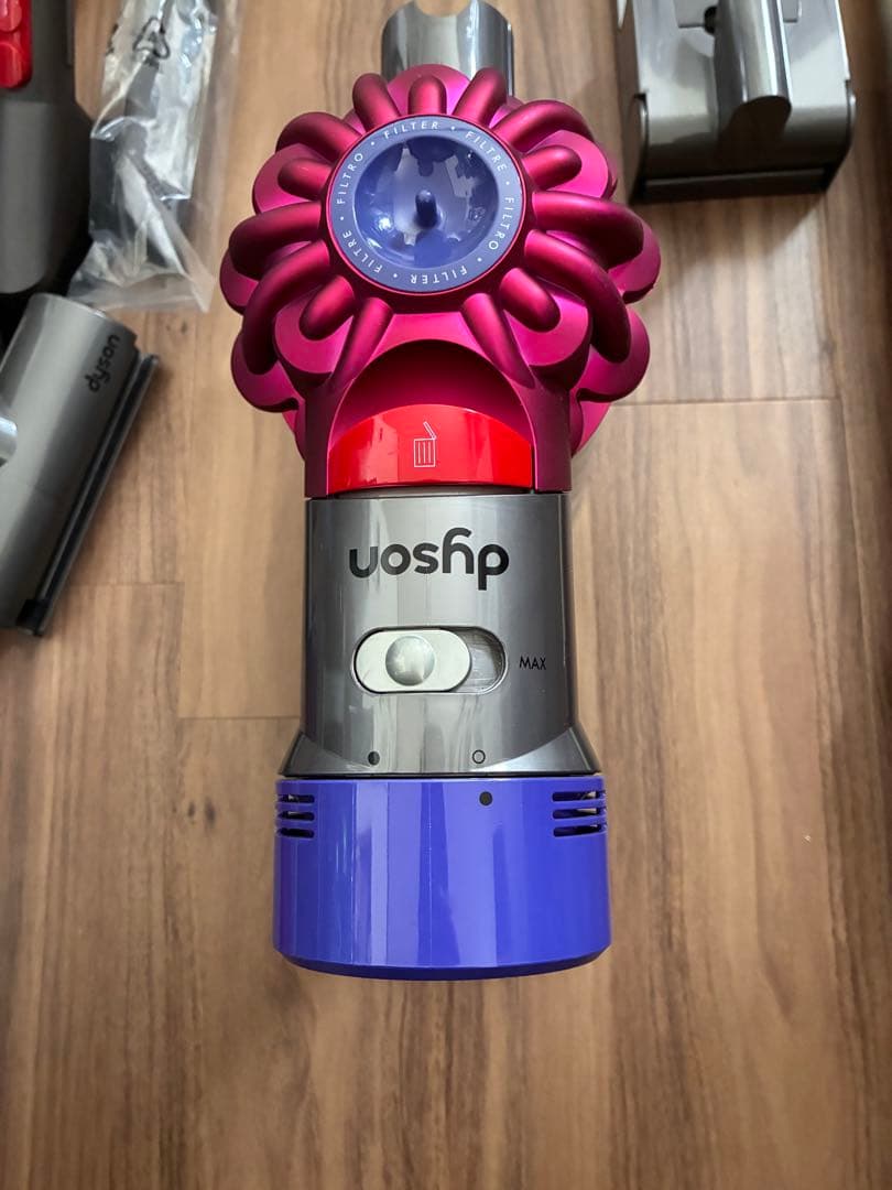 Dyson V8スティッククリーナー 本体