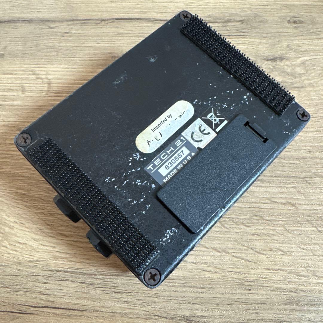 ベース TECH21 SANSAMP BASSD DI