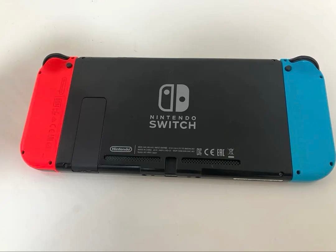 NintendoSwitch1本体＋プロコン2個