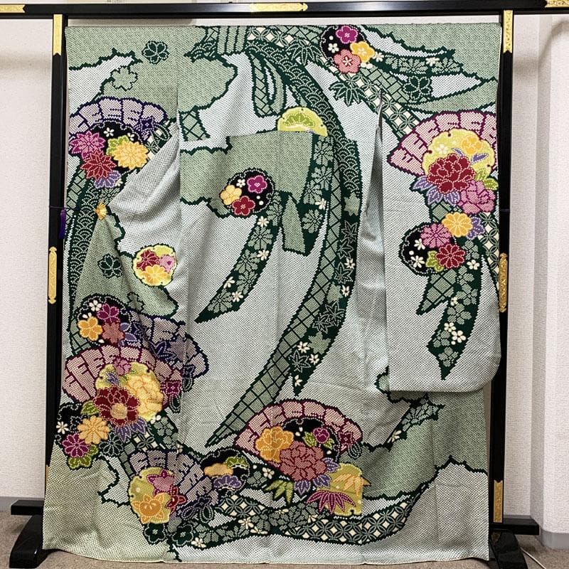 406z52☆振袖 総絞り風 身幅広め 金駒刺繍 金彩 成人式 結婚式☆美品