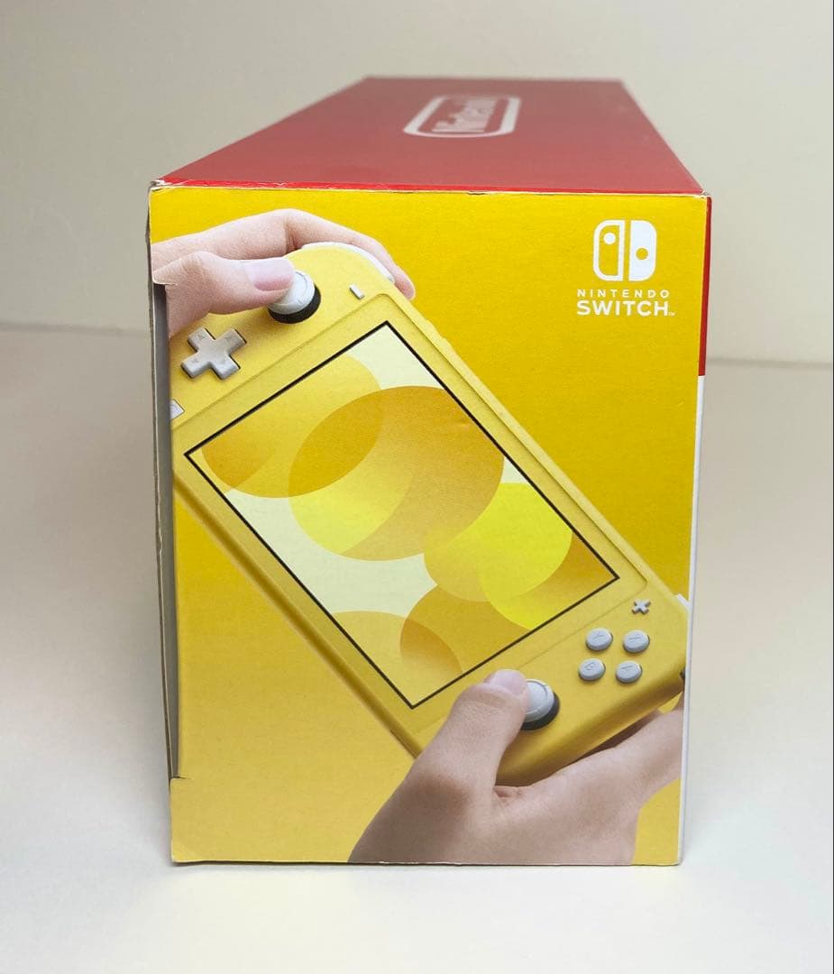 Nintendo Switch Lite イエロー　強化フィルム　2025年製