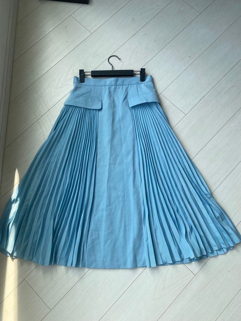 極美品 RED VALENTINO 上質スカイブルー プリーツスカート 40
