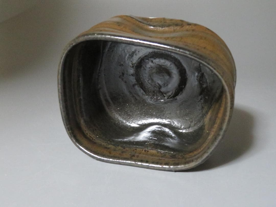 ◆409◆水野鉐一　瀬戸焼　茶碗（共箱）御題 波 福海窯 骨董品　黒織部