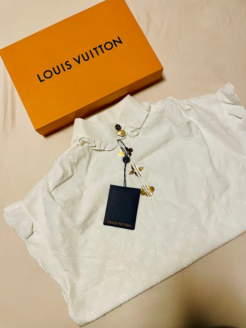 【専用】LOUIS VUITTON ポロシャツ ブラウス 新品未使用 34