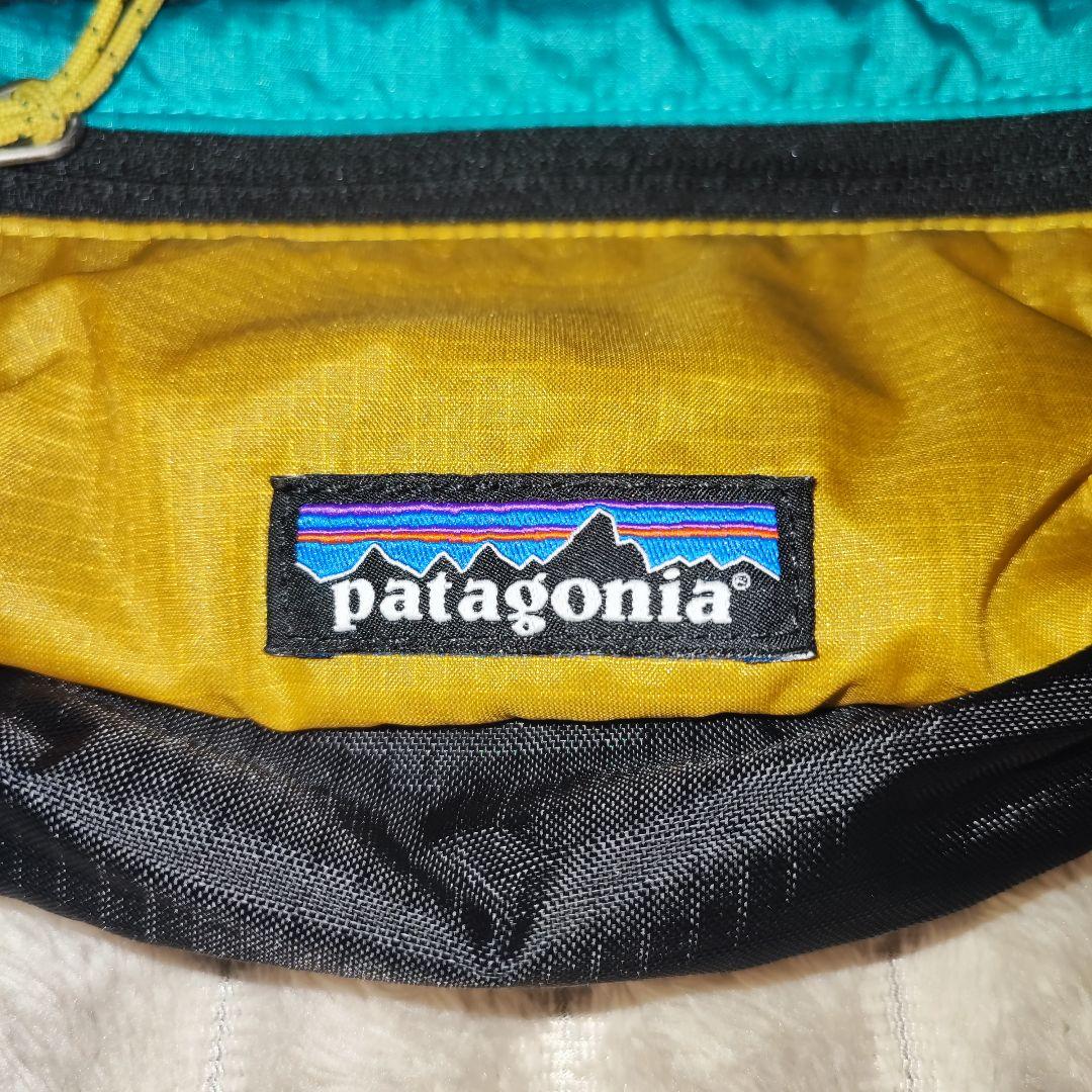 廃盤美品FA16 patagonia ライトウェイトトラベルミニヒップパック