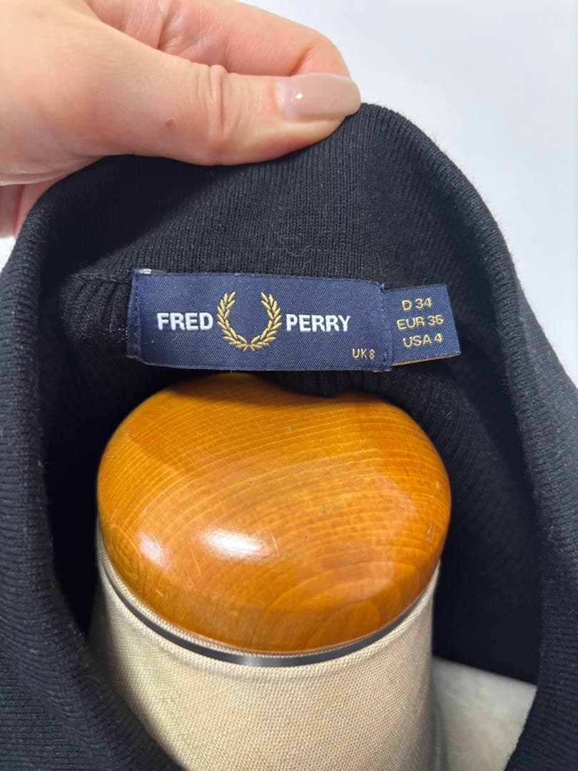 フレッドペリー FREDPERRYブラック リブカーディガン