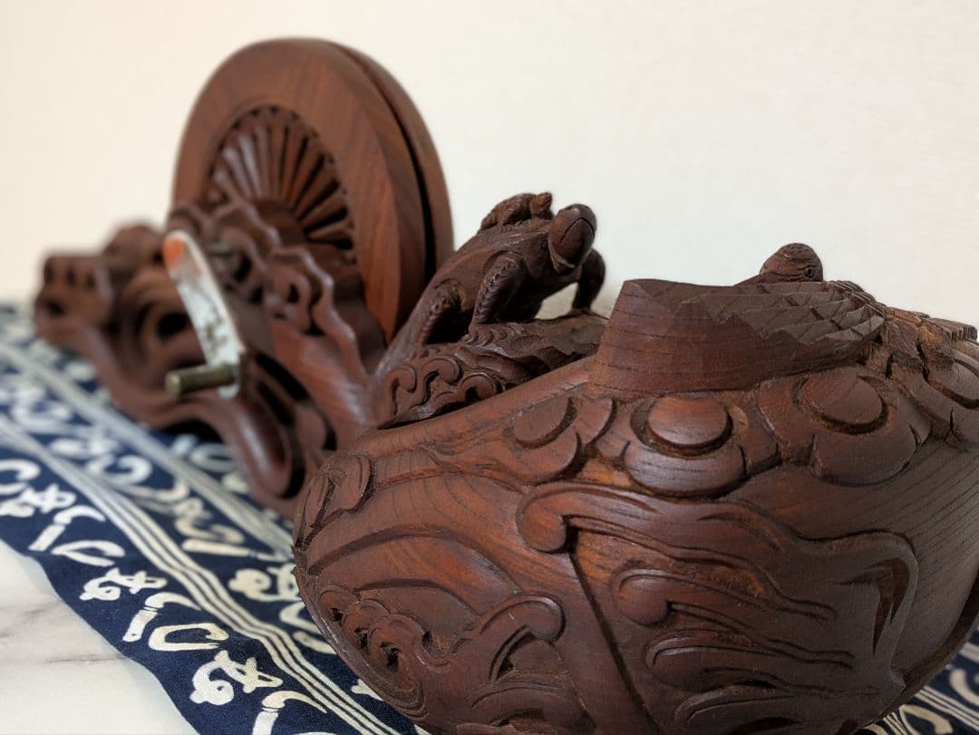 【美品】墨つぼ　 鶴・亀・鯉の彫刻　縁起物