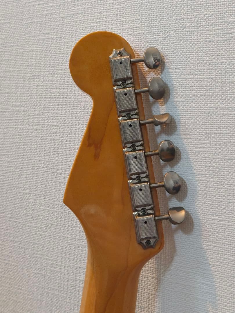 Fender Japan ストラトキャスター Q0シリアル