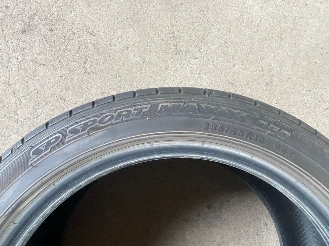 ✦送料込✦ダンロップ　スポーツマックス050 235/45R18 2本