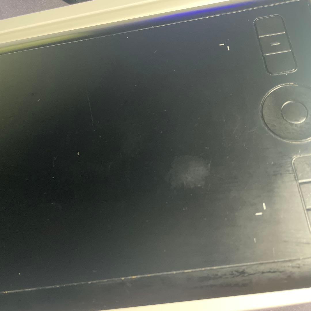 PTH-460 Wacom Intuos Pro Small ペンタブレット