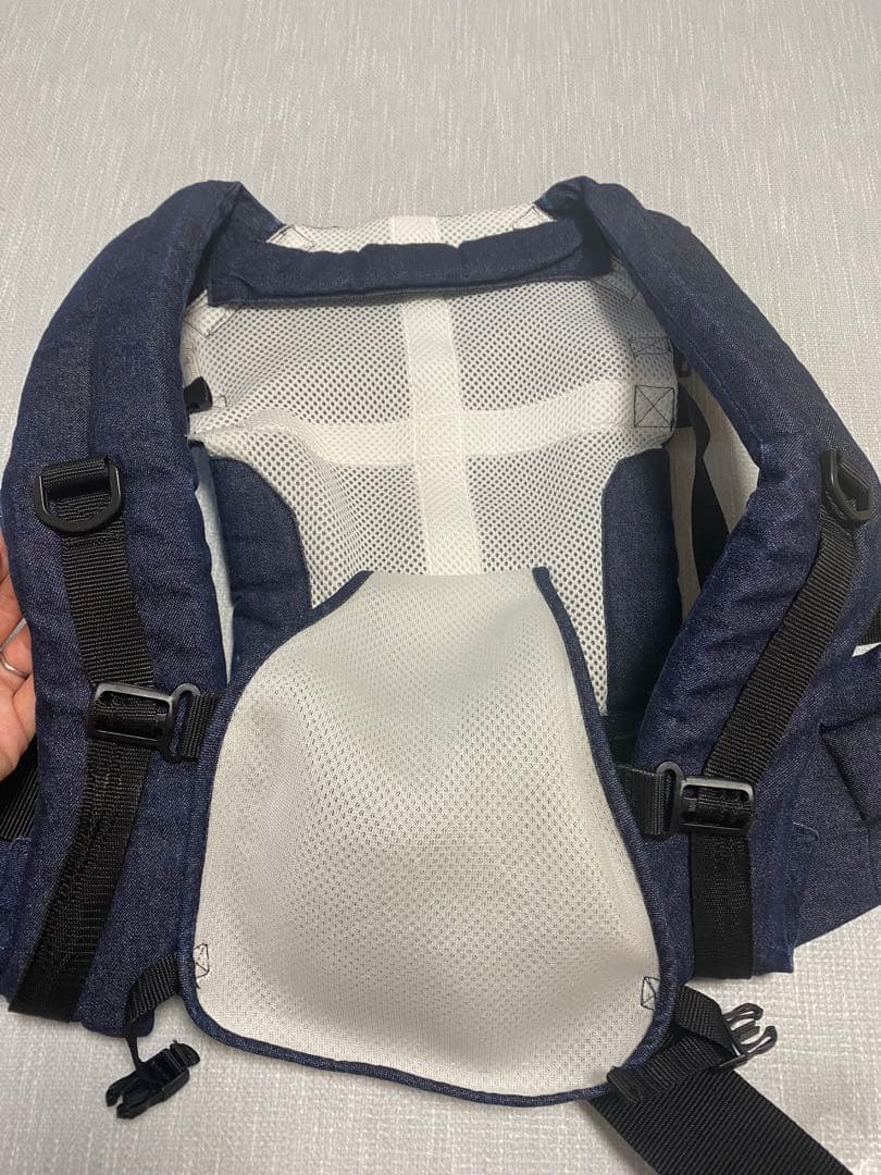 ファムキャリーメッシュ　抱っこおんぶ紐 ベビーキャリー