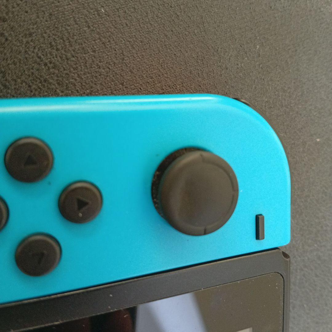 Nintendo Switch 本体 黒/青/赤