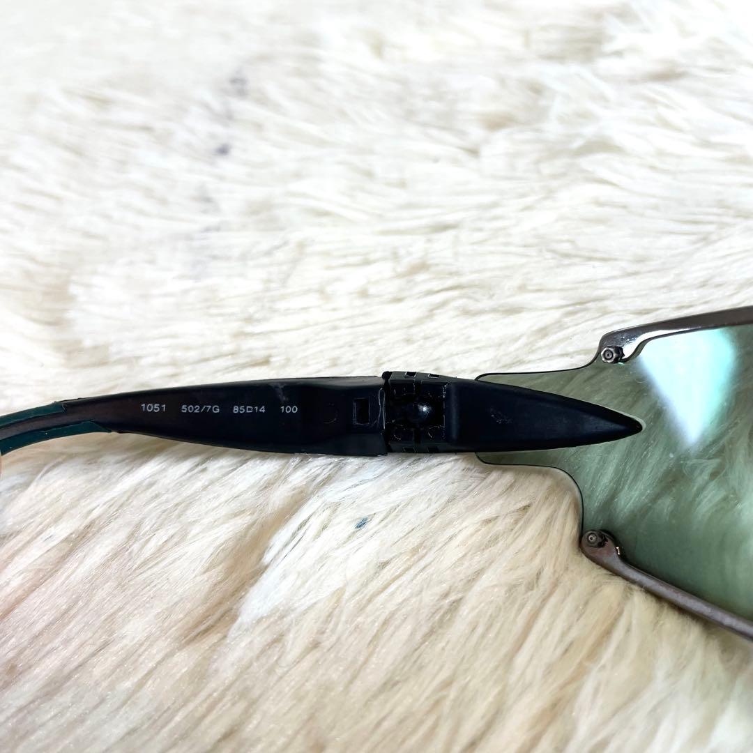 Salvatore Ferragamo　サングラス　1051　グリーンレンズ