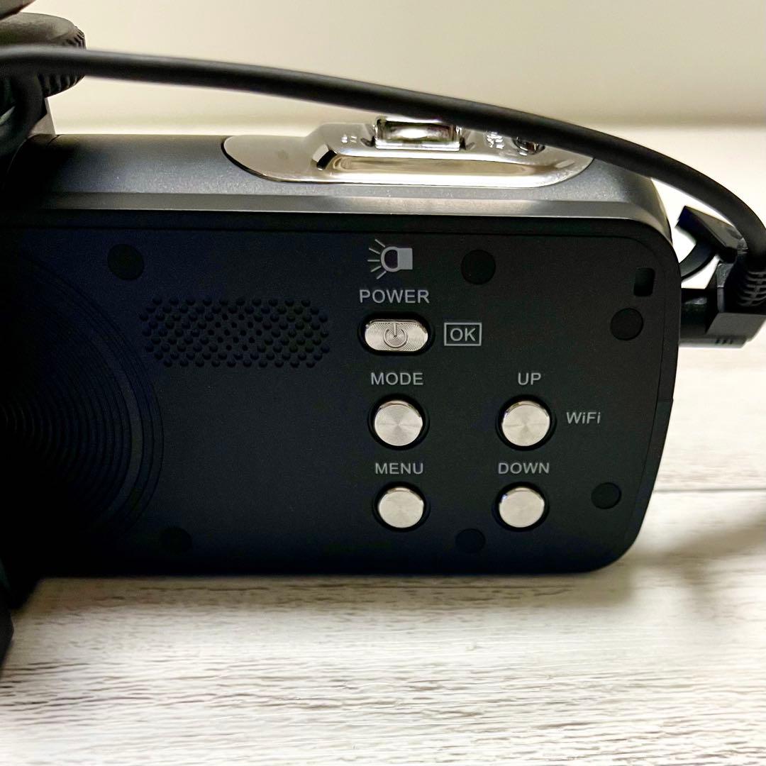 【中古美品】4K ULTRA HD デジタルビデオカメラ マイク付 Wi-Fi