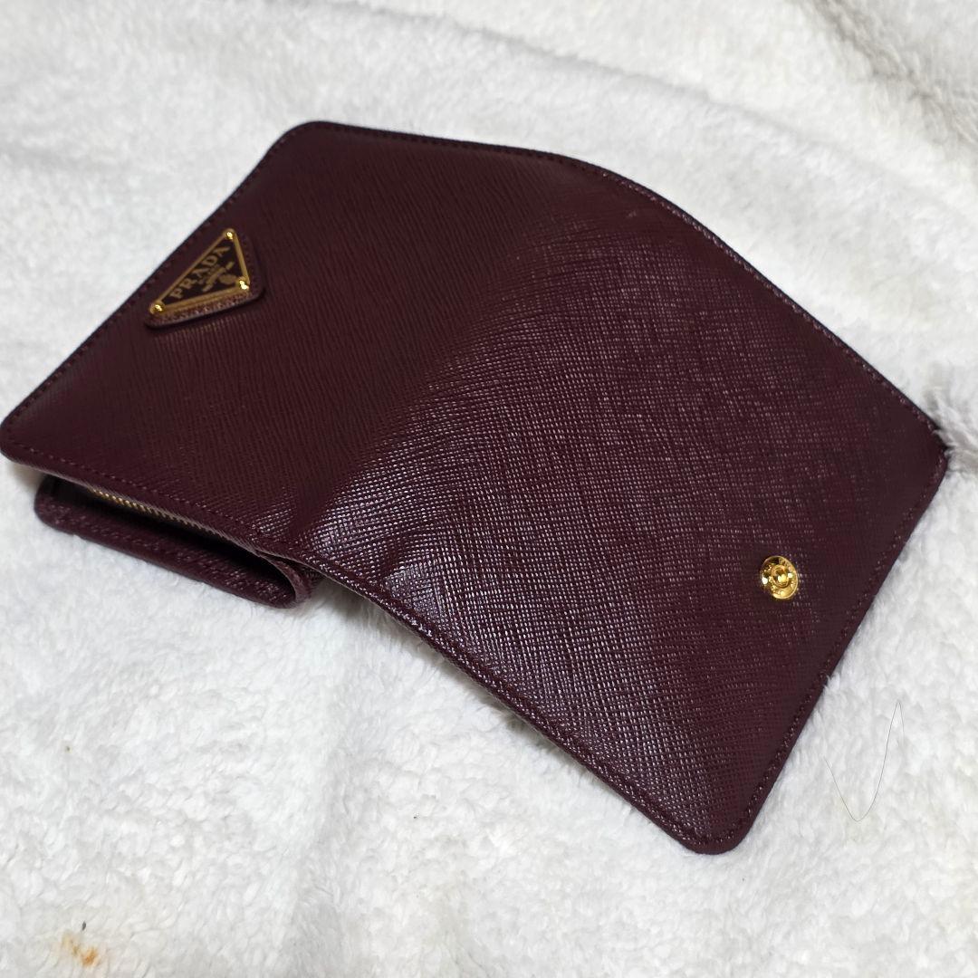 化粧箱付き✨PRADA　プラダ　バーガンディ　 サフィアーノレザー　折財布