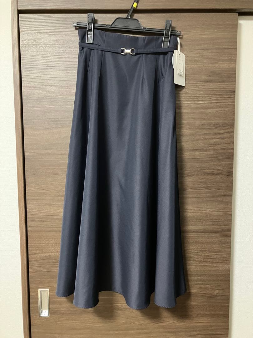【新品未使用】CELFORDセルフォード♪ベルト付きフレアスカート DNVY36