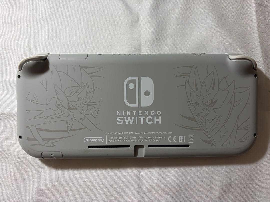 Nintendo Switch Lite［ザシアン・ザマゼンタ］モデル