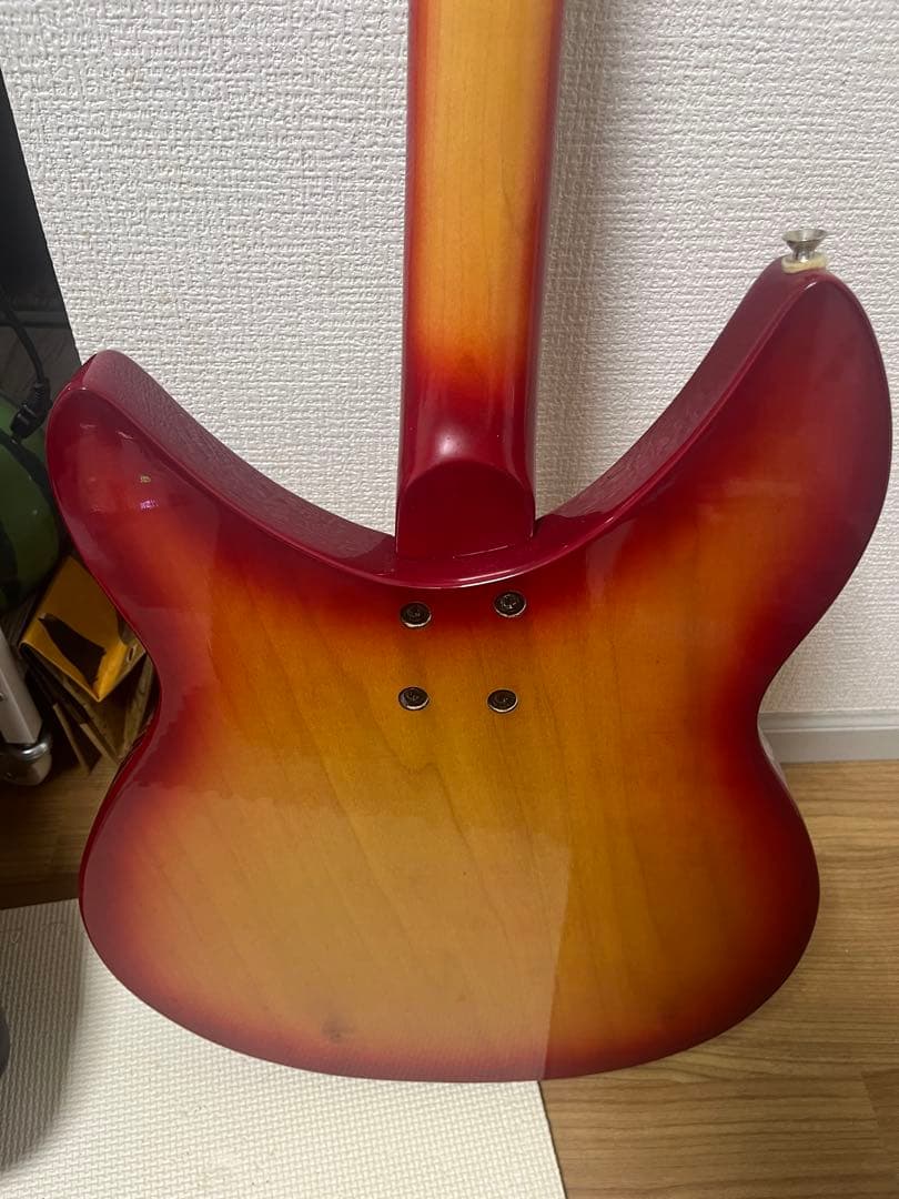 リッケンバッカーモデル エレキギター　Cadenza