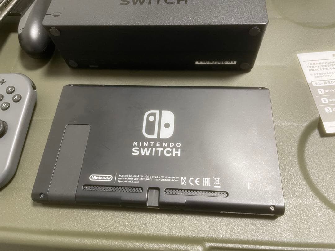 Nintendo Switch 本体 付属品完備　【左Joy-Con訳あり】