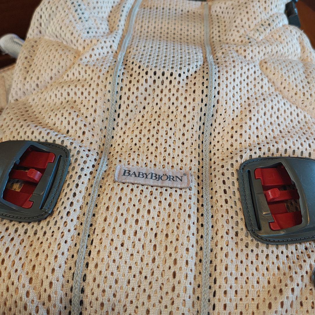 美品 Baby Bjorn ベビービョルン ONE 抱っこ紐