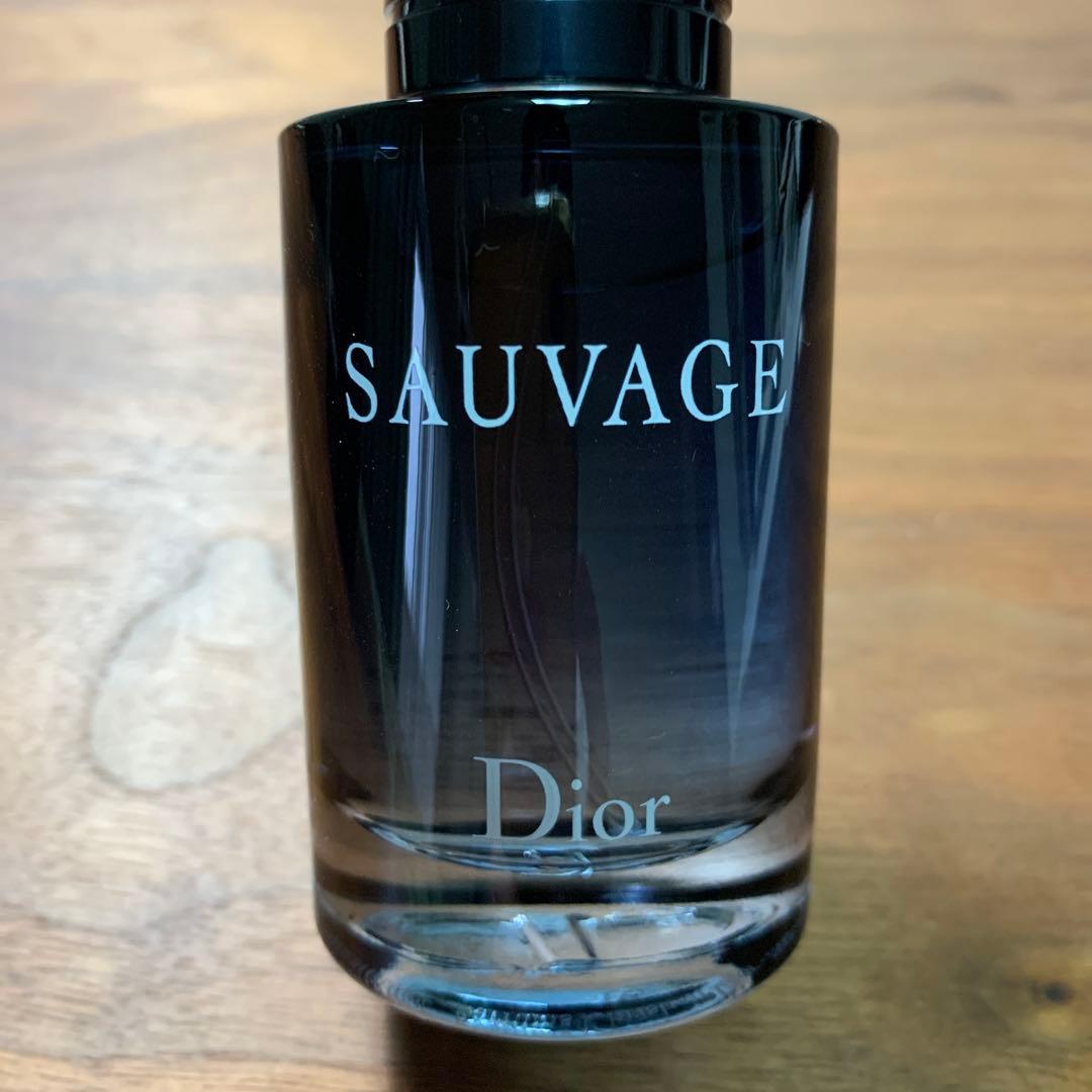 【新品】SAUVAGE EAU DE TOILETTE Dior