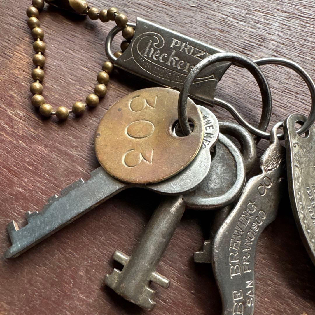 US JUNK KEY-CHAINS／Antique ＆Vintage