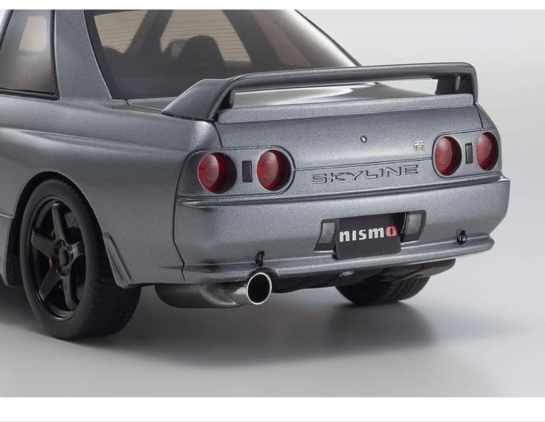 【限定700台】ミニカー 1/18 京商 日産スカイライン R32 ニスモ