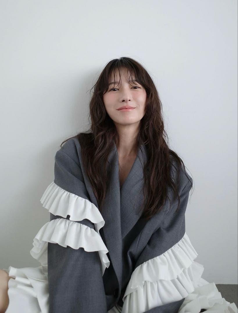 みゆらんCLANE FRILLED TAILORED JACKET グレー
