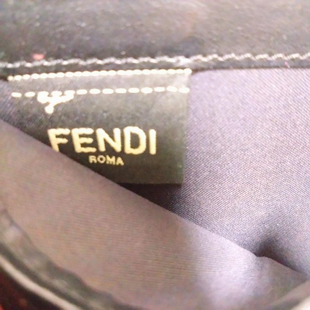 【希少】 フェンディ 2つ折り財布 ズッカ柄 FF ラウンドファスナー エンボス