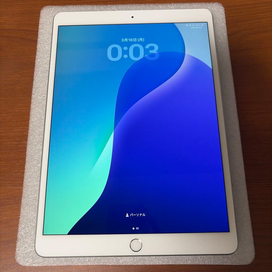 iPad Air3 64GB Wi-Fiモデル ［おまけ］ガラスフィルム