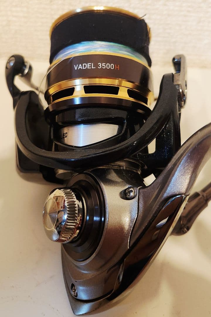【超備品】DAIWA VADEL3500 スピニングリール　PE&リーダー付き