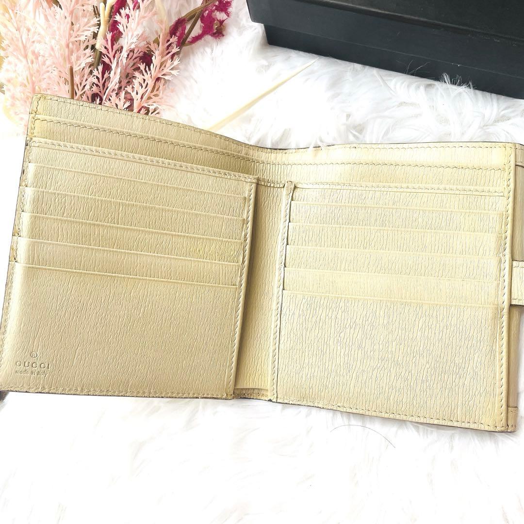 美品⭐︎GUCCI ベージュ Gロゴ ゴールド金具 二つ折り 財布 専用箱付き