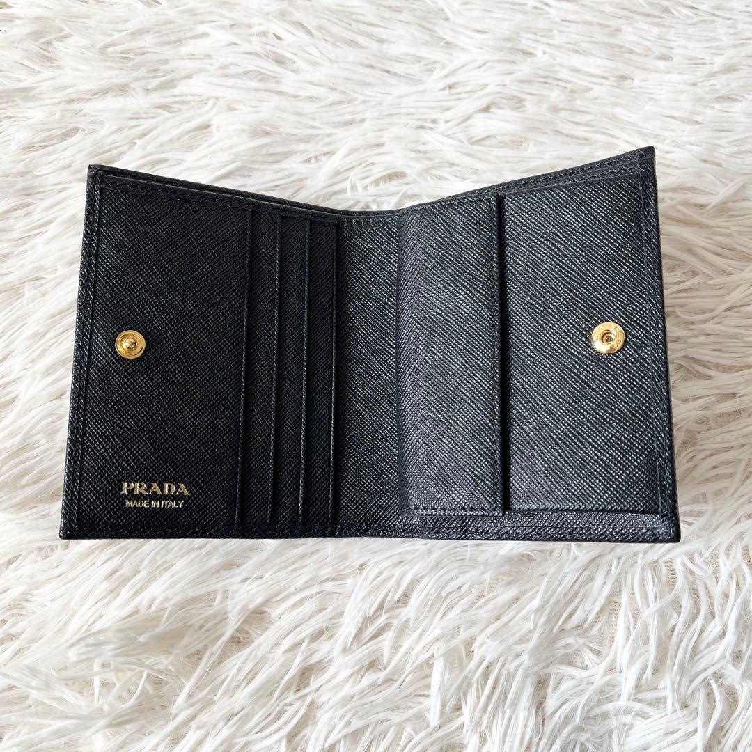 新品✨PRADA プラダ　サフィアーノ　二つ折り財布　三角ロゴ　1mv204 黒