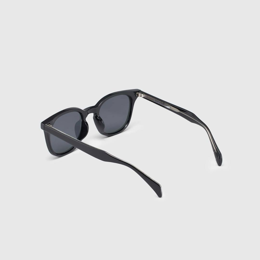 【新品タグ付き】BLUE ELEPHANT YARD-S black サングラス