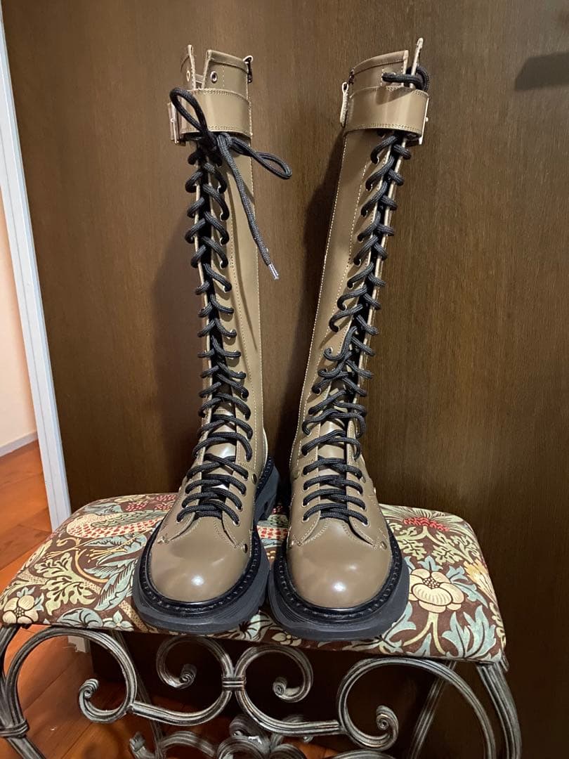 alexander mcqueen tread slick ロング　ブーツ