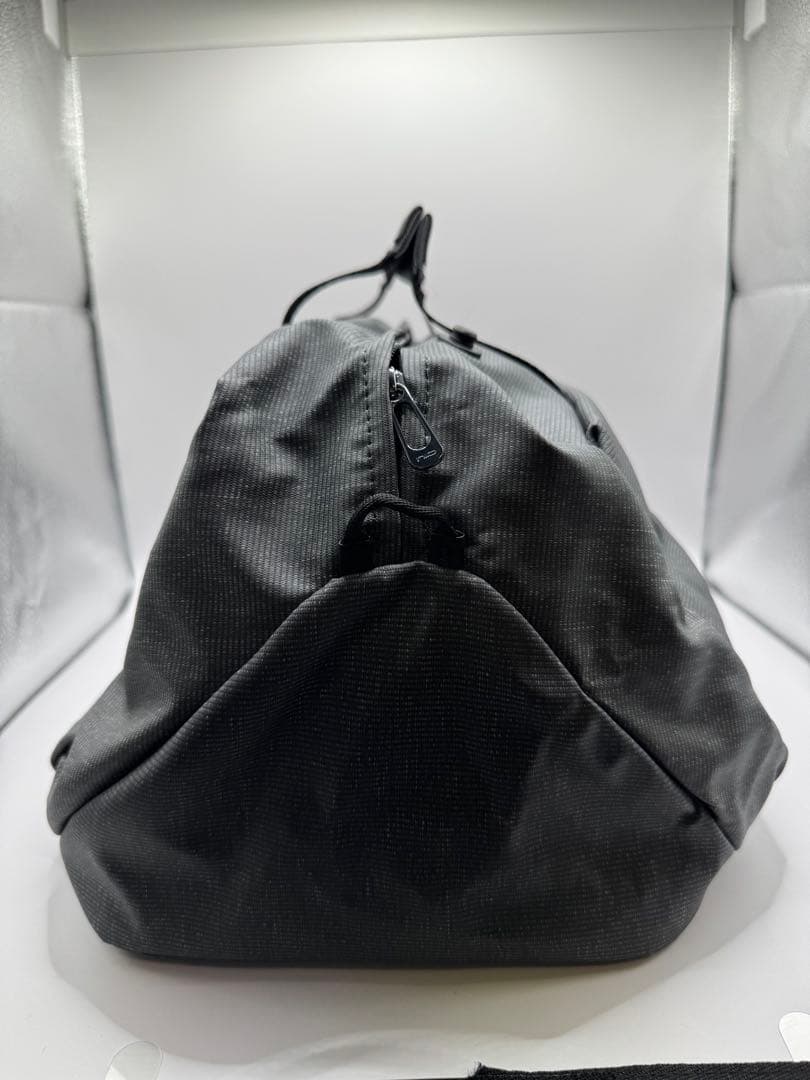 新品✨NIID CACHE LITE グレー　スリングバッグ