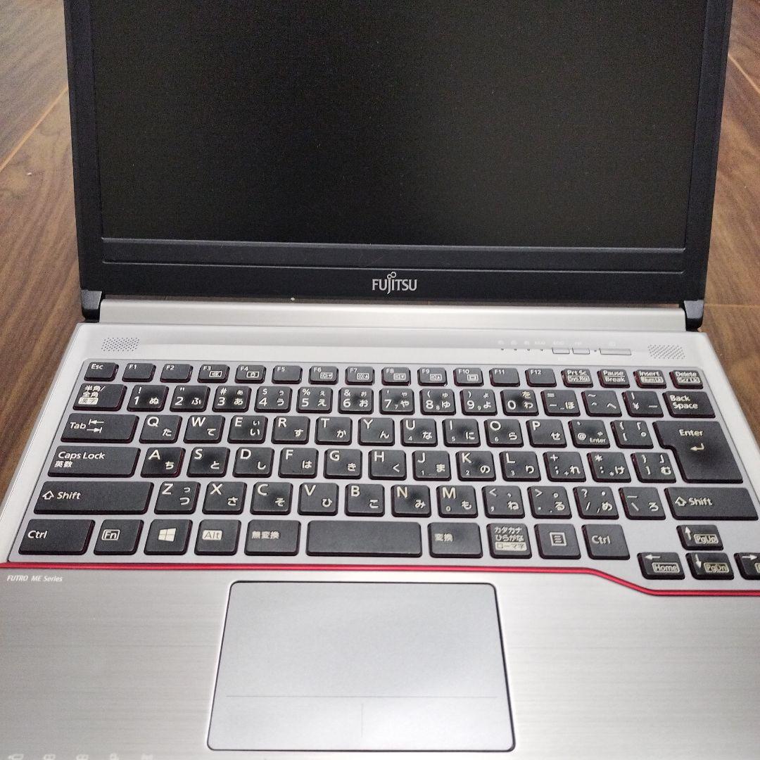 Fujitsu FUTRO ME734 ノートPC