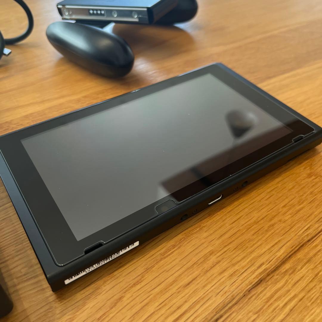 【初期化済】Nintendo Switch 本体 一部付属品付 ジョイコンなし