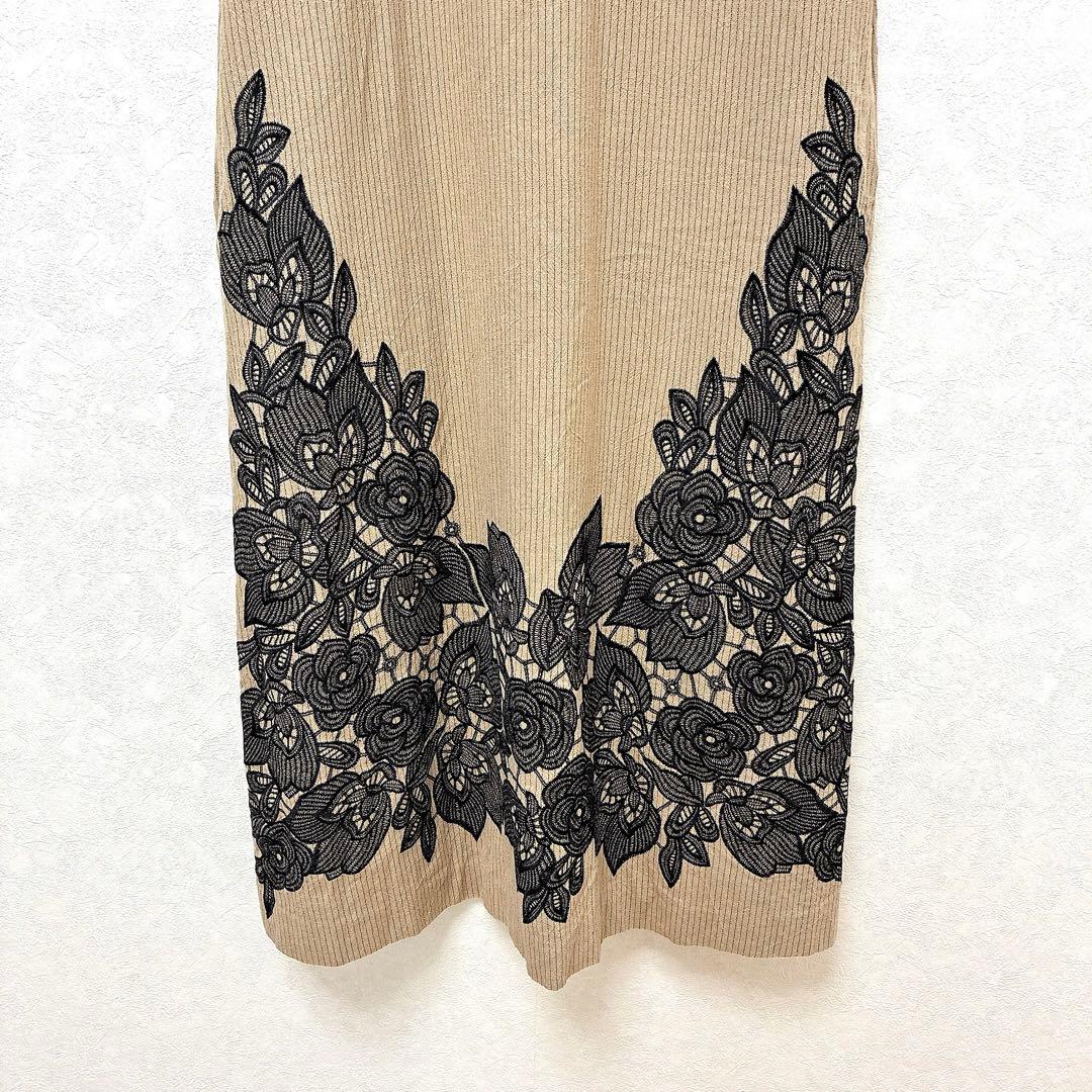 美品✨ADORE アドーア エンブロイダリー ストライプ ワンピース