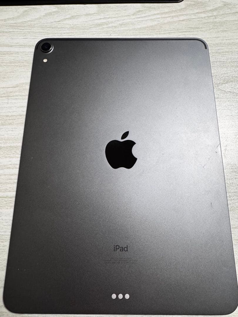 iPad Pro 11インチ (2018)64GB 海外版・シャッター音なし