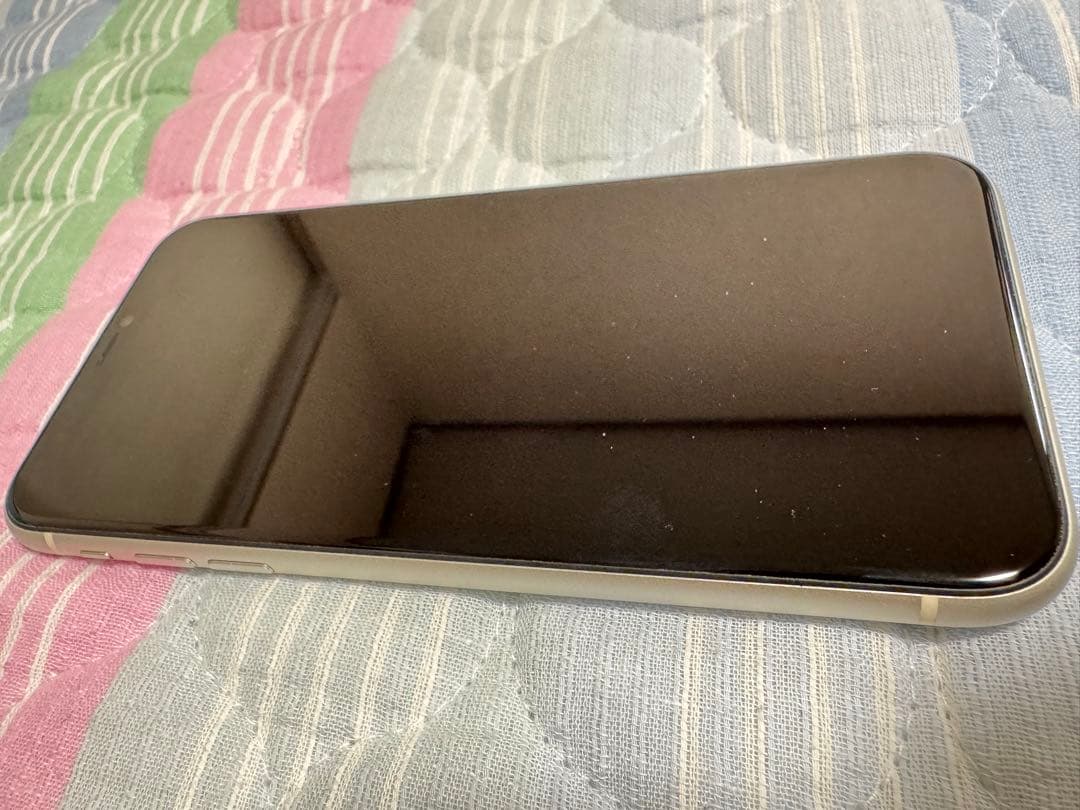 iPhone11 128GB ホワイト SIMフリー