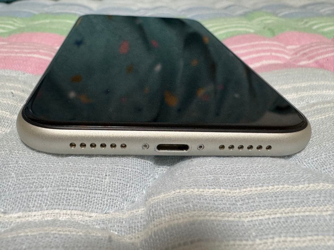 iPhone11 128GB ホワイト SIMフリー