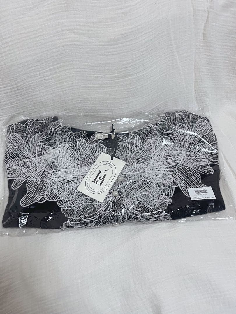【新品未使用】お値下げ中✨ polaura レースフリルカーディガン black